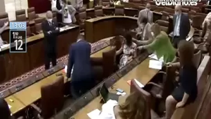 España: Una rata irrumpe en el Parlamento de Andalucía y genera pánico entre los diputados. Foto: Captura Canal N