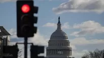 En total, 12 senadores republicanos y todos los demócratas (47) mostraron su desacuerdo con la estrategia de Donald Trump para construir el muro con México. Foto: AFP