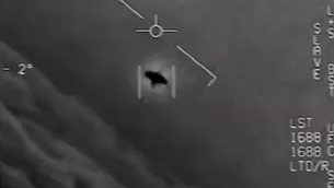 Estados Unidos desclasifica los videos de tres avistamientos de ovnis por sus pilotos. Foto: Captura