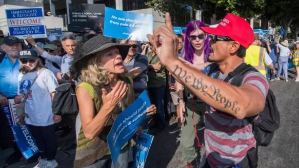 Estados Unidos negará la ciudadanía a inmigrantes que utilicen ayudas sociales. Foto: AFP