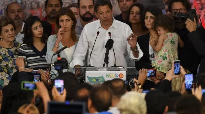 En una reunión con la cúpula del Partido de los Trabajadores (PT) en Sao Paulo, Haddad agradeció el apoyo de sus aliados. (Foto: AFP) En una reunión con la cúpula del Partido de los Trabajadores (PT) en Sao Paulo, Haddad agradeció el apoyo de sus aliados. (Foto: AFP)