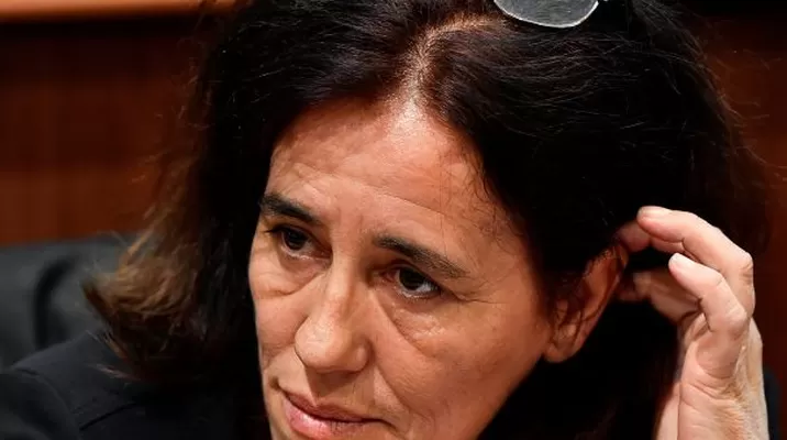 La repudiable acción de la madre, que conmocionó a Francia, se reveló en 2013, cuando la bebé fue descubierta entre excrementos por unos mecánicos. (Foto: AFP) La repudiable acción de la madre, que conmocionó a Francia, se reveló en 2013, cuando la bebé fue descubierta entre excrementos por unos mecánicos. (Foto: AFP)
