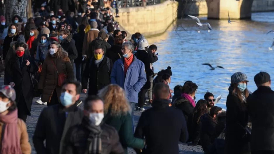 Francia desaconseja usar mascarillas hechas en casa ante el riesgo que suponen las nuevas variantes del coronavirus. Foto: AFP referencial