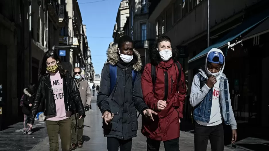 Francia inicia un desconfinamiento paulatino antes de Navidad. Foto: AFP referencial