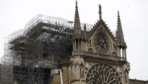 Esto es todo lo que sabe del violento incendio que arrasó el lunes la emblemática catedral de Notre Dame de París. Foto: EFE