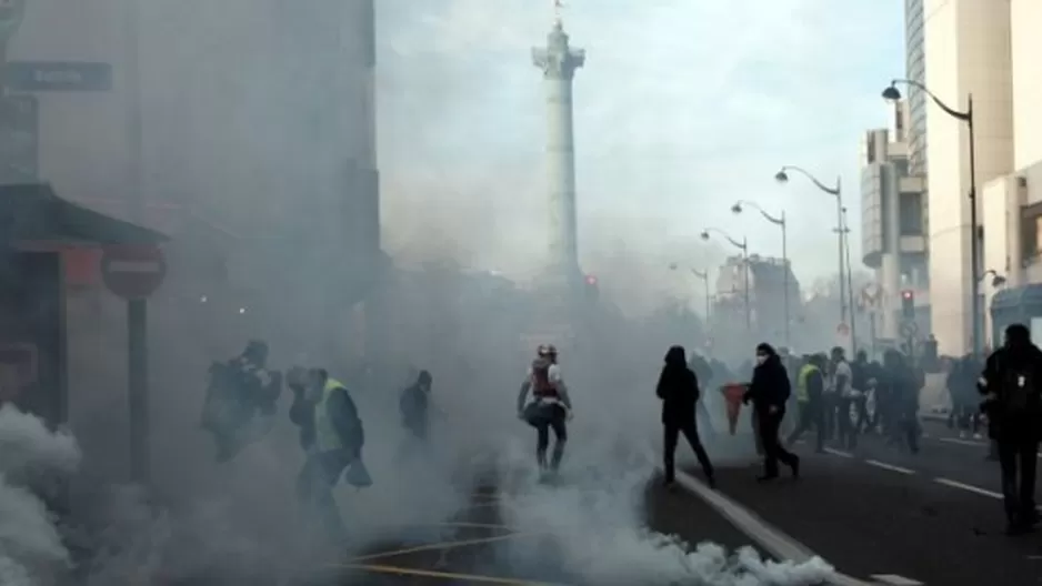 Francia: Sindicato cortó luz a varios hogares en París en protesta contra reforma de pensiones. Foto: EFE