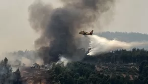 Grecia lucha contra incendios descontrolados en medio de la peor ola de calor en décadas. Foto referencial: AFP