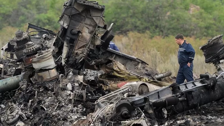 Restos del avi&oacute;n Malaysia Airlines. (V&iacute;a: AFP)