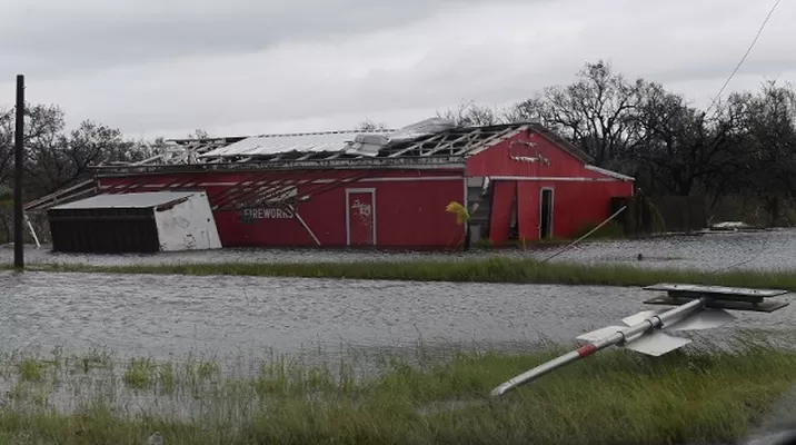 Huracán Harvey ha provocado lluvias e inundaciones Huracán Harvey ha provocado lluvias e inundaciones