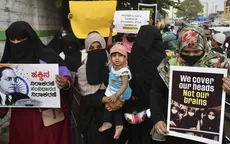 India: Musulmanes protestan contra prohibición del velo en colegios - Noticias de variante-india