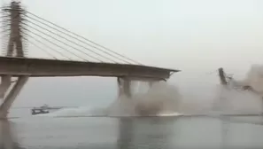 Un puente en construcción colapsó en India. La estructura se derrumbó tras un desprendimiento. / Video: Canal N