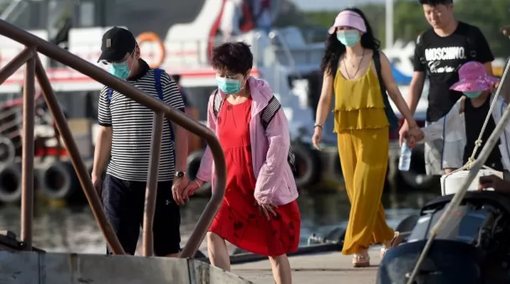 Indonesia: 5000 turistas chinos atrapados en Bali por coronavirus. Foto: AFP Indonesia: 5000 turistas chinos atrapados en Bali por coronavirus. Foto: AFP