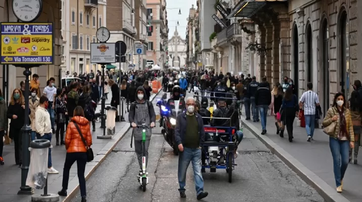 Italia restringe movilidad durante las fiestas de Navidad y Año Nuevo por el coronavirus. Foto: AFP referencial Italia restringe movilidad durante las fiestas de Navidad y Año Nuevo por el coronavirus. Foto: AFP referencial