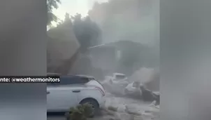 Un sismo de magnitud 4.7 en los Campos Flégreos, cerca de Nápoles, dejó 10 heridos leves, cortes de luz y daños en el muelle de Pozzuoli. Se suspendieron los servicios de tren, metro y ferris como medida de precaución. Video: Canal N