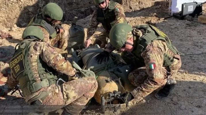 Italia: Una bomba de la Segunda Guerra Mundial obliga a evacuar a 54 000 personas. Foto: Ejército italiano Italia: Una bomba de la Segunda Guerra Mundial obliga a evacuar a 54 000 personas. Foto: Ejército italiano