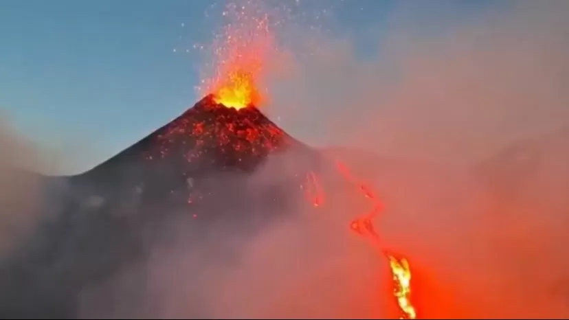 Italia: Volcán Etna volvió a entrar en erupción y generó preocupación