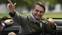 Una multitud se hab&iacute;a reunido desde varias horas antes de los anuncios frente a la casa de Bolsonaro. (Foto: AFP/Video: Canal N)