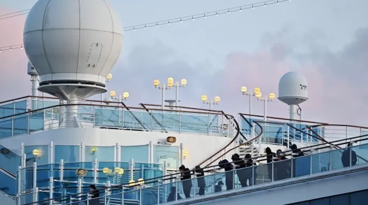 Japón: Suben a 621 los casos de coronavirus en crucero en cuarentena. Foto: AFP Japón: Suben a 621 los casos de coronavirus en crucero en cuarentena. Foto: AFP