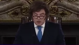 Javier Milei presentó un proyecto para prohibir que el Banco Central financie al Estado. Además, la norma plantea pausar labores estatales y congelar sueldos a funcionarios si persiste el déficit fiscal. Video: Canal N