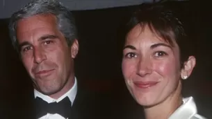 Jeffrey Epstein y Ghislaine Maxwell. Foto: Netflix