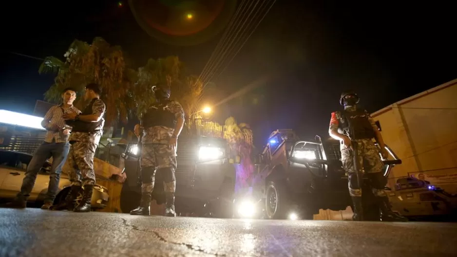 Resguardo policial a la Embajada de Israel en Amán, Jordania. Foto: AFP