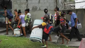 El huracán Matthew golpeó el oriente de Cuba el martes, provocando la evacuación de más de 1,3 millones de personas, tras azotar a República Dominicana y Haití. (Vía: AFP)