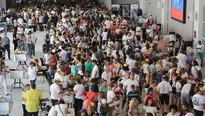 Venezolanos votan desde Miami en el plebiscito contra Maduro. Foto: miamiherald.com