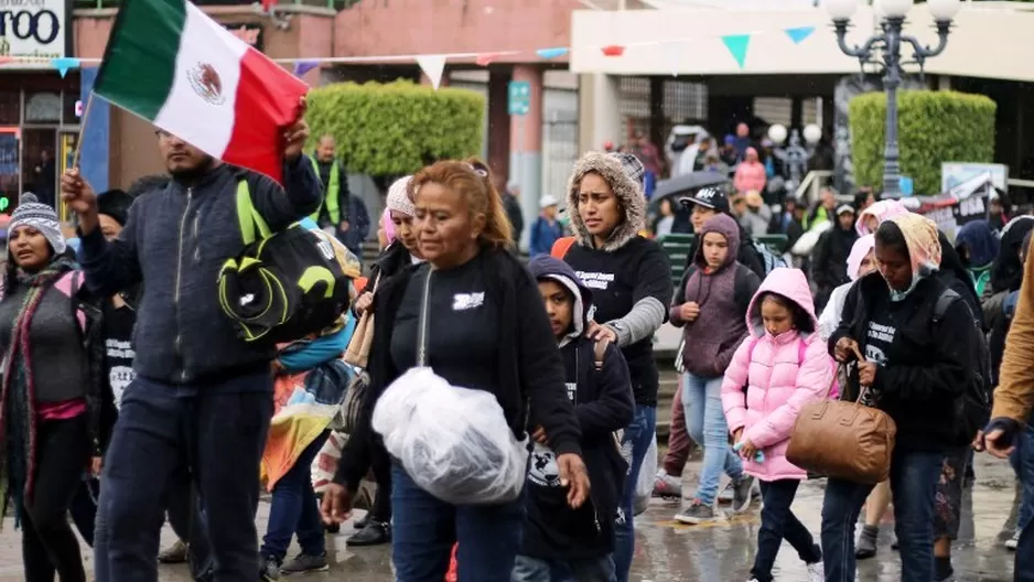 Migrantes mexicanos rumbo a Estados Unidos. Foto: AFP