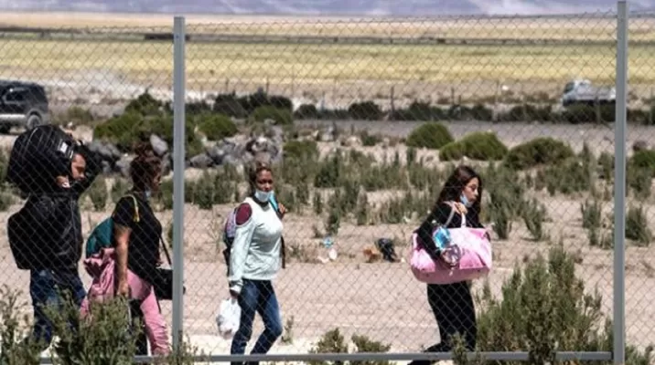 Migrante venezolana muere mientras cruzaba frontera entre Chile y Bolivia. Foto referencial: AFP Migrante venezolana muere mientras cruzaba frontera entre Chile y Bolivia. Foto referencial: AFP