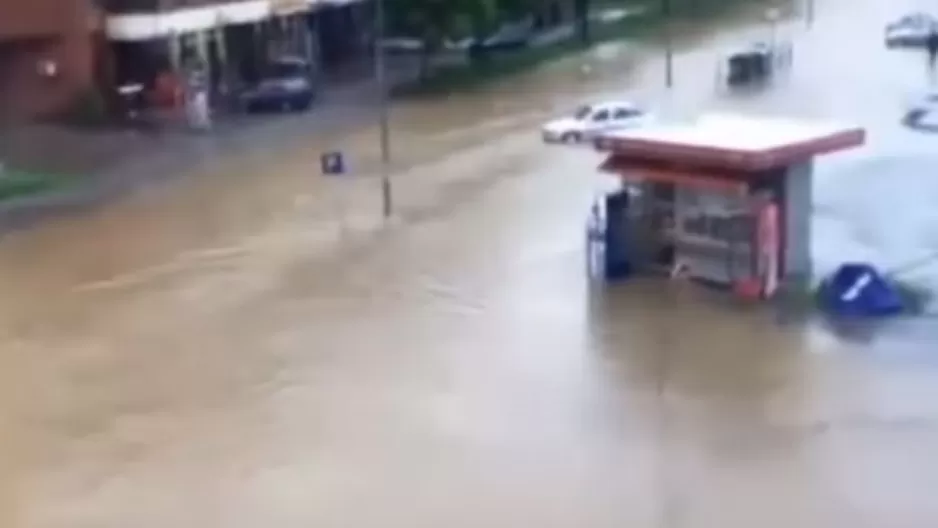 Mira cómo se inunda una ciudad de Bosnia y Herzegovina en cinco minutos