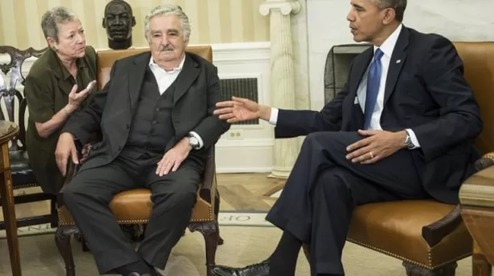 José Mujica pidió a Obama poner atención en lucha contra el tabaquismo José Mujica pidió a Obama poner atención en lucha contra el tabaquismo