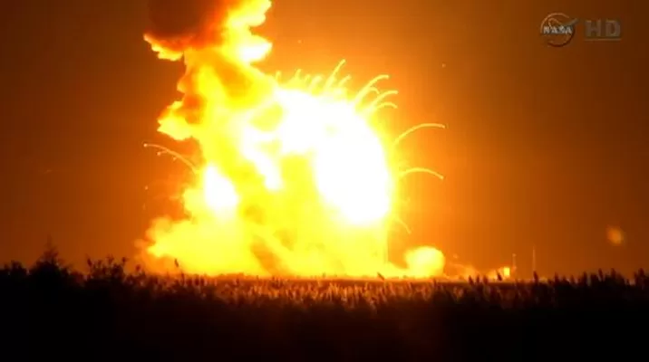NASA: cohete Antares explotó segundos después de su lanzamiento NASA: cohete Antares explotó segundos después de su lanzamiento