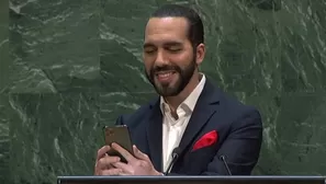 Bukele se toma selfie en estrado de la ONU para denunciar su &quot;formato obsoleto&quot;. Foto y video: AFP