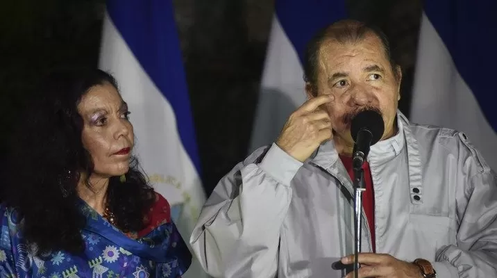 Daniel Ortega, presidente de Nicaragua y su esposa Rosario Murillo. (Vía: AFP) Daniel Ortega, presidente de Nicaragua y su esposa Rosario Murillo. (Vía: AFP)