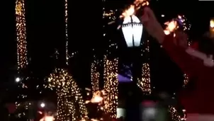 Nicolás Maduro ordenó adelantar la Navidad en Venezuela en medio de crisis económica y tensión con EE.UU. El portavoz argentino Manuel Adorni reaccionó con ironía desde la Casa Rosada. Video: Canal N