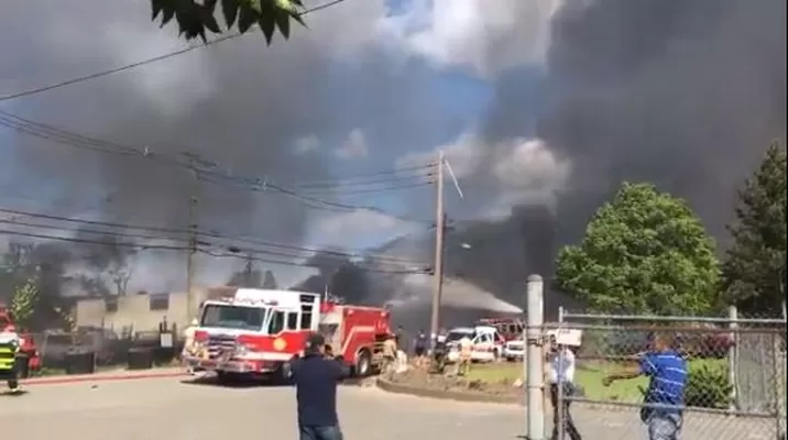 Choque de avión en Nueva Jersey dejó dos muertos. Captura: Twitter @bionoticiascl Choque de avión en Nueva Jersey dejó dos muertos. Captura: Twitter @bionoticiascl