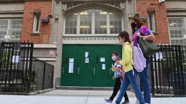 OMS defiende mantener las escuelas abiertas y cree evitables los confinamientos por la pandemia del coronavirus. Foto: AFP OMS defiende mantener las escuelas abiertas y cree evitables los confinamientos por la pandemia del coronavirus. Foto: AFP