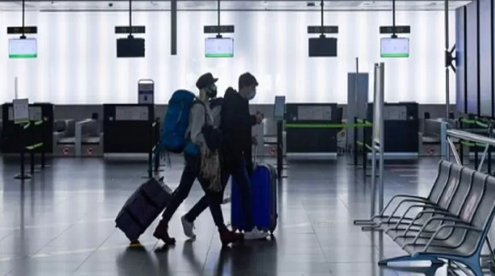 OMS estudia la posibilidad de "pasaportes de vacunación" contra la COVID-19. Foto: AFP referencial OMS estudia la posibilidad de "pasaportes de vacunación" contra la COVID-19. Foto: AFP referencial