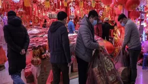 OMS pide suspender venta de animales salvajes vivos en mercados por riesgos sanitarios. Foto: EFE / Video: AFP