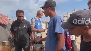 El Programa Mundial de Alimentos (@PMA) recortó un tercio de la ayuda alimentaria en la Franja de Gaza por falta de financiamiento, una medida que afecta a 500,000 personas ante la llegada del invierno e impacta a 67 % de la población en crisis de hambre, por lo que la agencia de la ONU requiere de manera urgente US$ 450 millones para sostener sus operaciones humanitarias hasta marzo de 2026. Video: Canal N