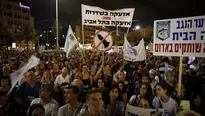 Miles israel&iacute;es salen a protestar en contra de la violencia de Gaza. (Foto: AFP)