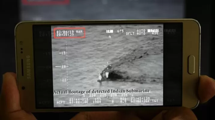 La fuerza naval paquistaní también divulgó un video que, según afirma, muestra el submarino indio. Foto: AFP La fuerza naval paquistaní también divulgó un video que, según afirma, muestra el submarino indio. Foto: AFP