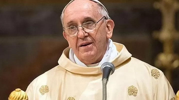 Papa Francisco lavará pies de discapacitados y ancianos en Jueves Santo Papa Francisco lavará pies de discapacitados y ancianos en Jueves Santo