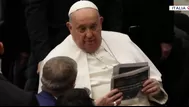 Papa Francisco sigue en hospital tras 25 días de internamiento