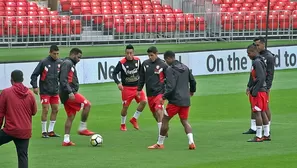 Perú enfrenta a Nueva Zelanda, penúltimo paso hacia el Mundial. Video: AFP