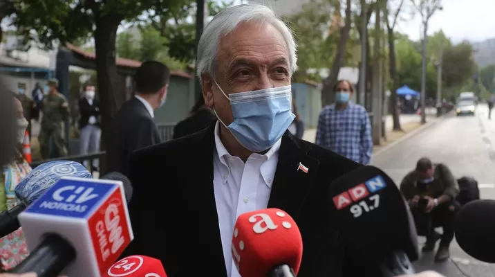 Piñera: "Grupos muy minoritarios" buscan boicotear el histórico plebiscito Piñera: "Grupos muy minoritarios" buscan boicotear el histórico plebiscito