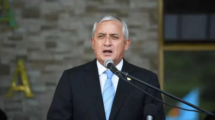 El mandatario Otto Pérez Molina denunció una intervención extranjera para vincularlo con un acto de corrupción / Johan Ordoñez - AFP El mandatario Otto Pérez Molina denunció una intervención extranjera para vincularlo con un acto de corrupción / Johan Ordoñez - AFP