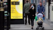 Prohíben en Londres las reuniones en espacios cerrados por el coronavirus. Foto: AFP