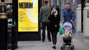 Prohíben en Londres las reuniones en espacios cerrados por el coronavirus. Foto: AFP