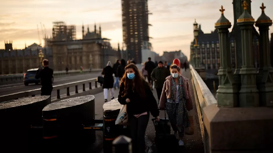 Reino Unido registra 53 135 nuevos casos de COVID-19 en 24 horas. Foto: AFP referencial